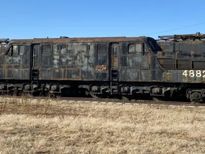 Full view of the GG-1 Penn Central #4882 at the NNYCRRM